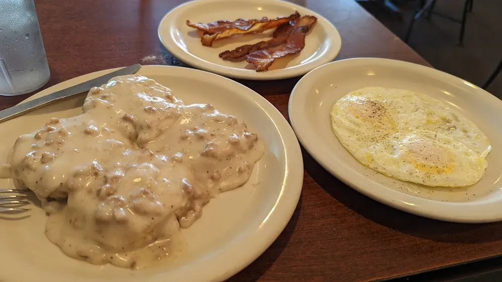 Biscuits and Gravy Deluxe
